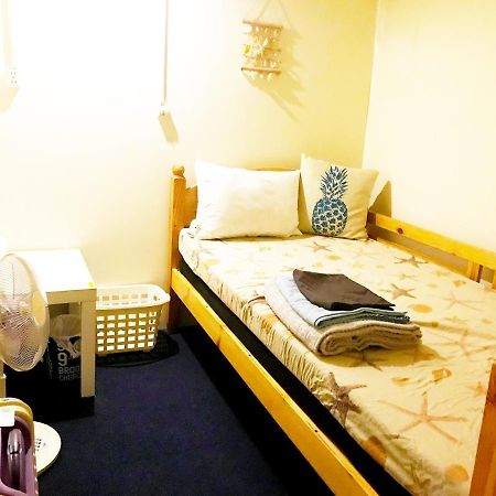 Ishigaki  Guesthouse Churayado Ishigakijima מראה חיצוני תמונה