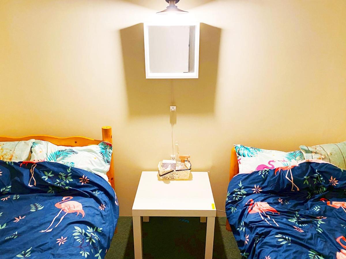 Ishigaki  Guesthouse Churayado Ishigakijima מראה חיצוני תמונה