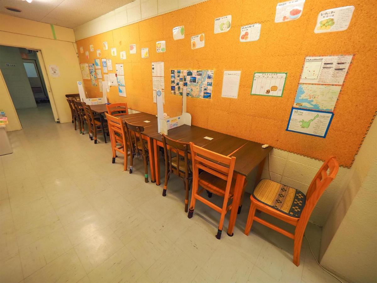 Ishigaki  Guesthouse Churayado Ishigakijima מראה חיצוני תמונה